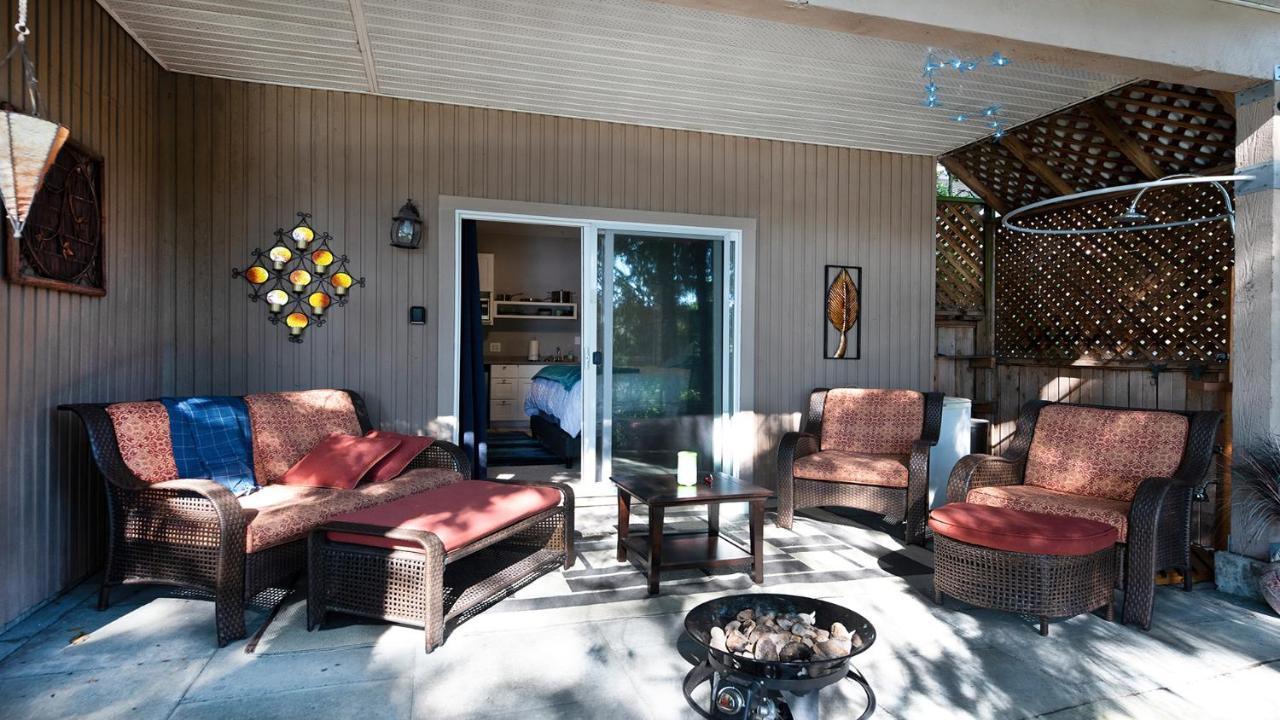Willow Suite - Lakeside Retreat Виктория Экстерьер фото